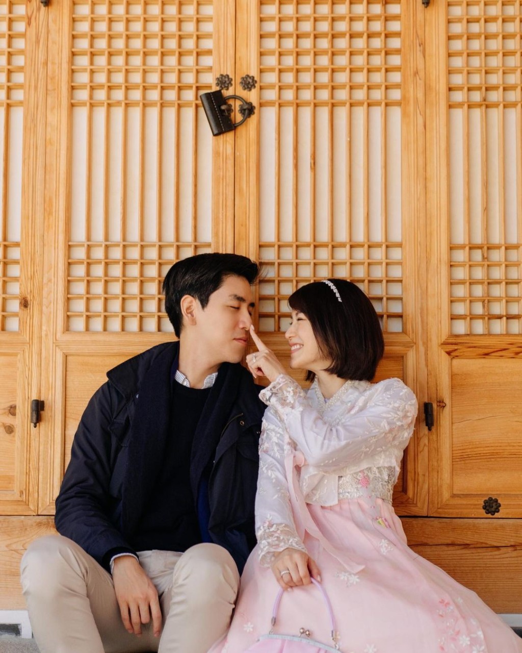 李雪瑩與老公結婚七年，依然恩愛。