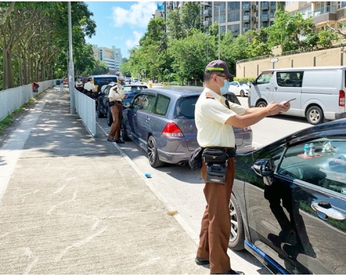 警方共發出792張定額罰款通知書(當中包括509張電子定額罰款通知書)。