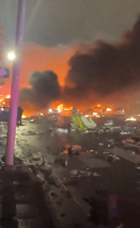 現場恍如末日景象。 現場恍如末日景象。