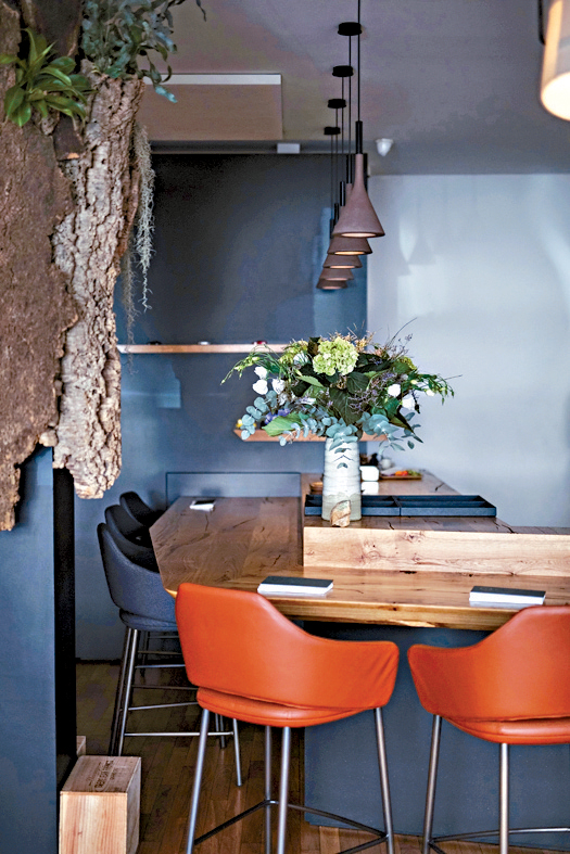 餐廳裝潢簡約，氣氛舒適自在，打破了傳統三星餐廳的正餐拘束感。