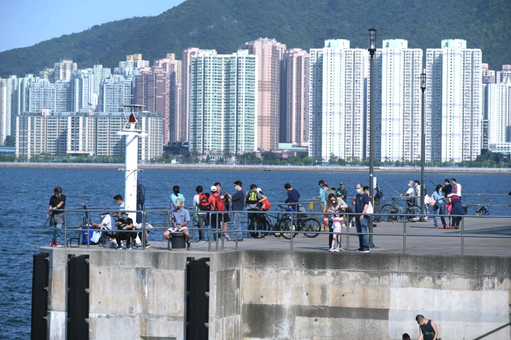 市民在假期增加外出