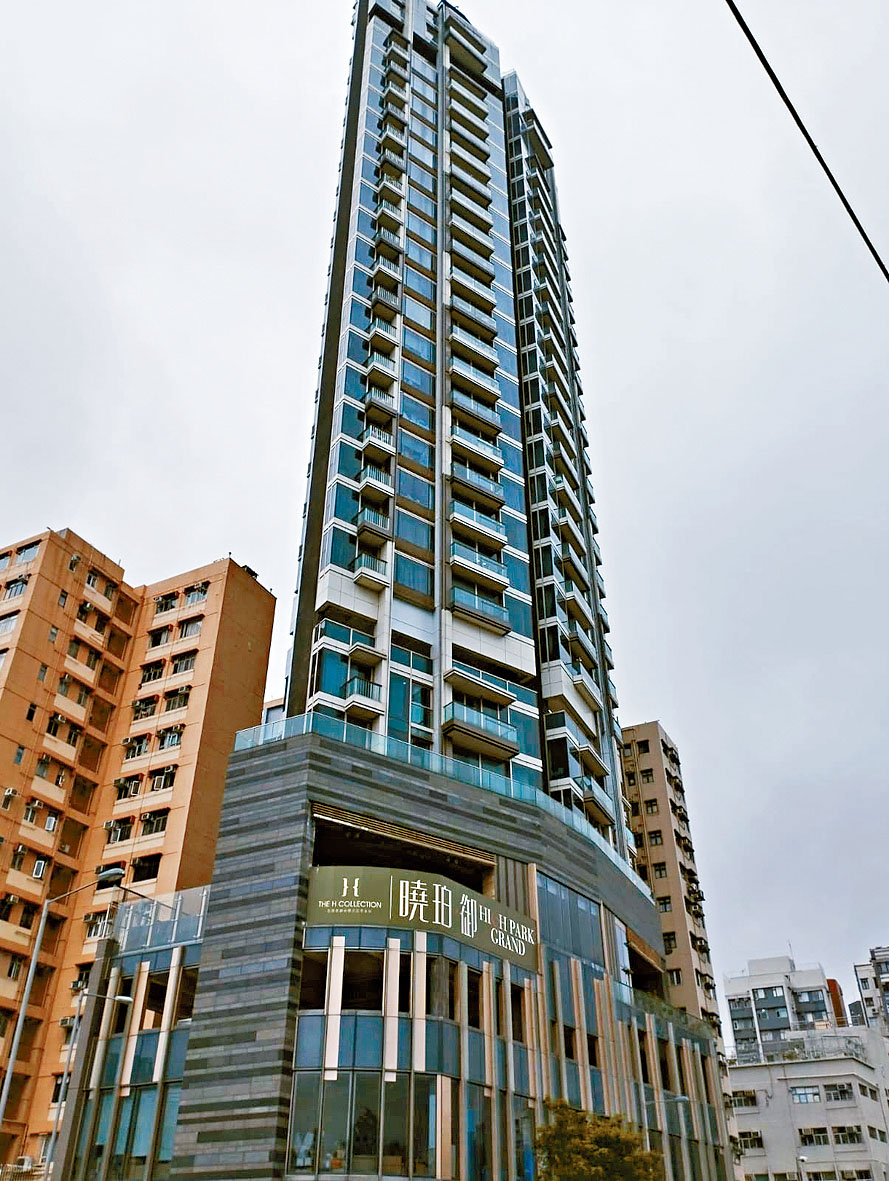 項目毗鄰港鐵太子站,交通方便