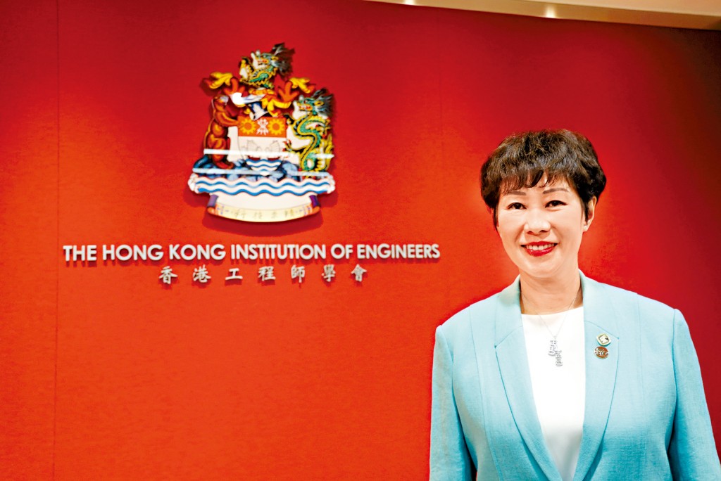 香港工程師學會會長周健德冀與業界攜手迎接未來挑戰。