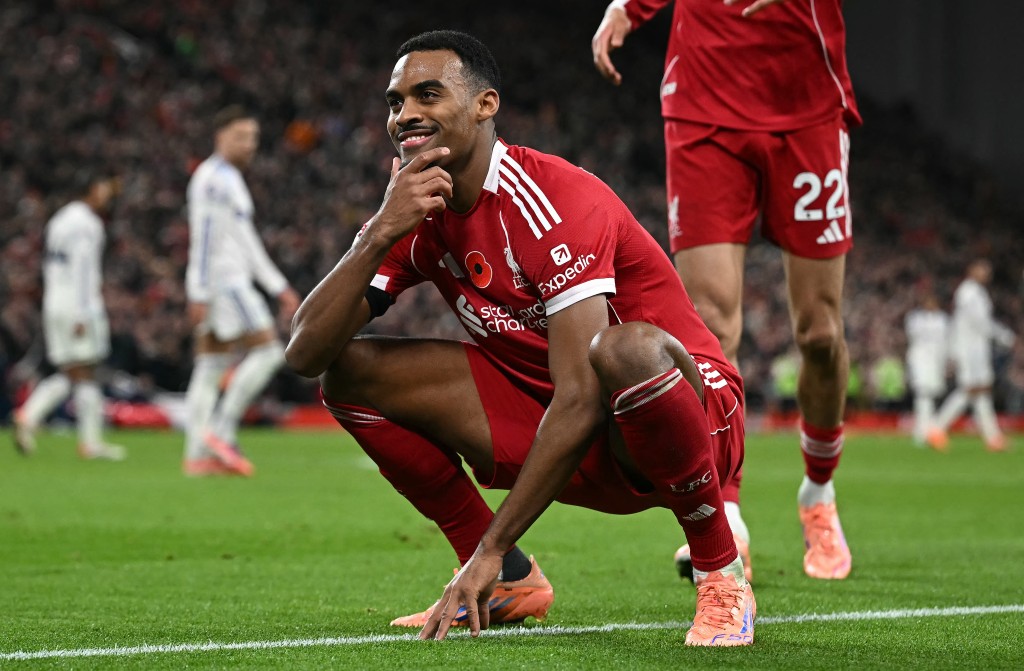 賴恩格雲貝治攻入第2球。法新社 賴恩格雲貝治攻入第2球。法新社