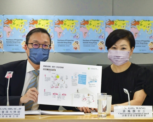 消委會主席林定國（左）、消委會總幹事黃鳳嫺（右）。資料圖片