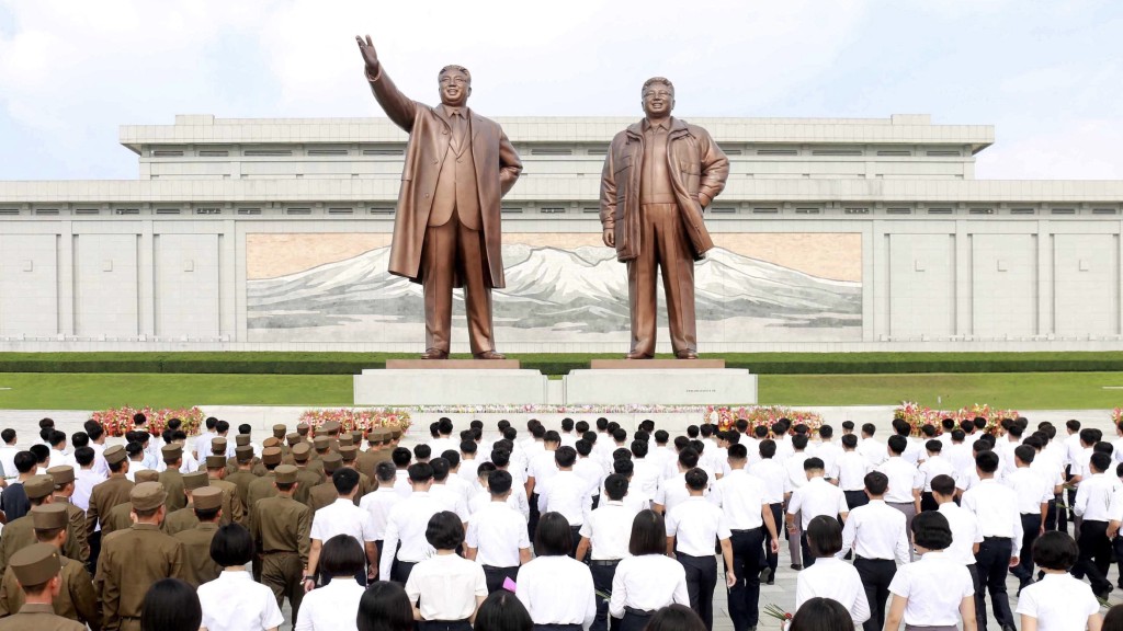 北韓人民慶祝擺脫日本殖民統治78周年。 路透社