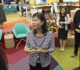 陳美寶參觀港鐵火炭車廠。