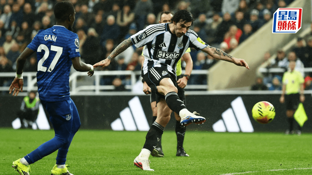 曼联买人有针对性。路透社