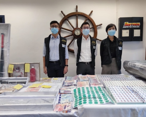 警方講述行動經過。梁國峰攝