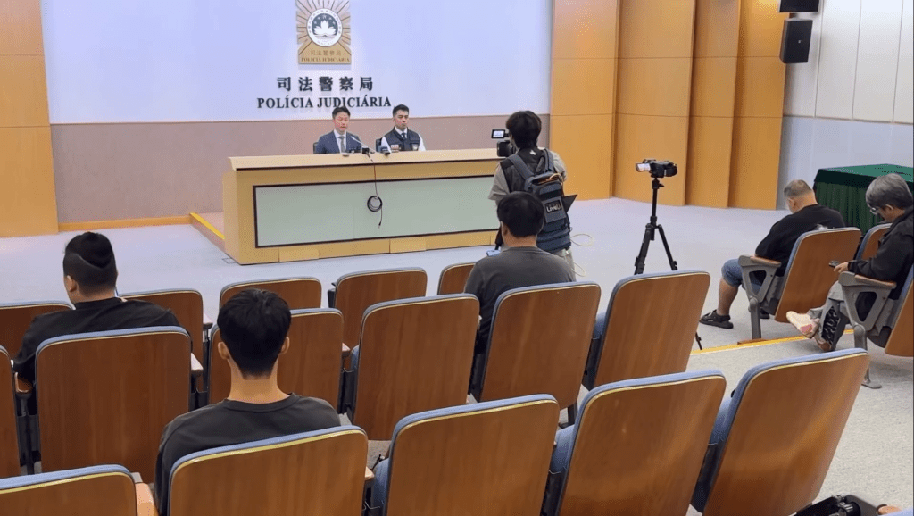 澳門司警讚揚受害人勇敢舉報。FB:司警教室 澳門司警讚揚受害人勇敢舉報。FB:司警教室