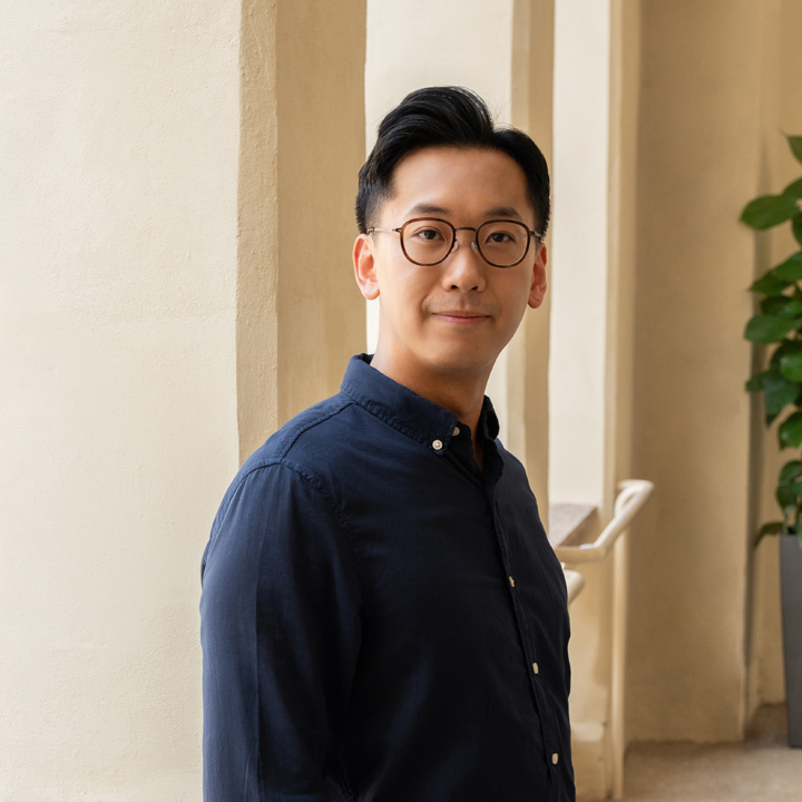 领优教育创办人吴语庭勉励同学，不要被本地收生模式限制自己，即使香港未必有学位，但英国仍有逾百间大学可供选择。