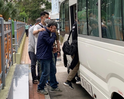警方拘捕9人。警方提供