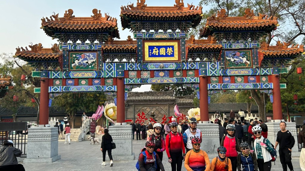 榮國府景區遊人如鯽。劉克剛攝 榮國府景區遊人如鯽。劉克剛攝