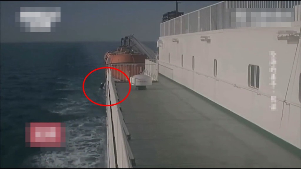 女子被丈夫推落水後溺斃。