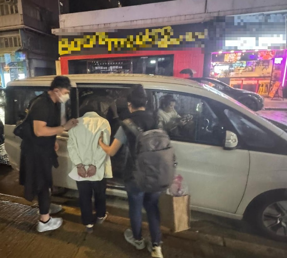 被捕人因金錢問題被販毒集團招攬參與販毒活動。警方提供 被捕人因金錢問題被販毒集團招攬參與販毒活動。警方提供