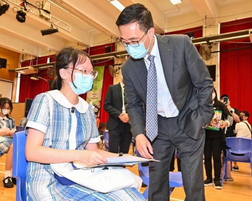 楊潤雄指，會繼續密切注意疫情的發展、學校的準備情況。楊潤雄FB圖片