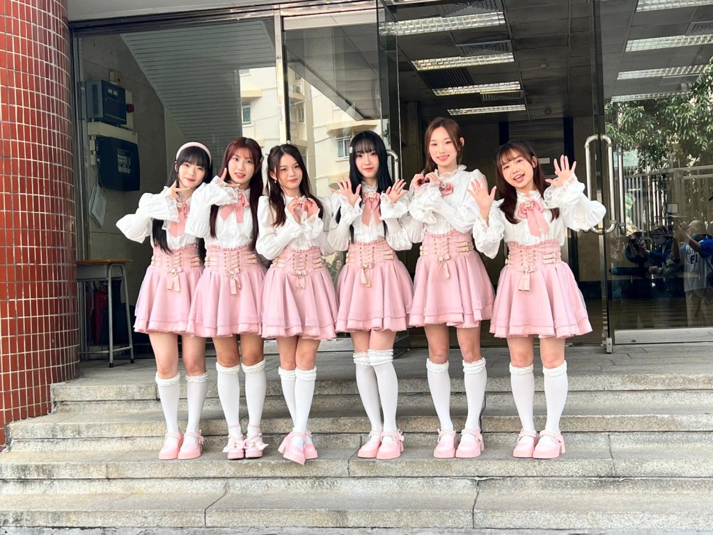 「IdG Sundae 」6位成員宣傳團歌《 新新地 》。 「IdG Sundae 」6位成員宣傳團歌《 新新地 》。