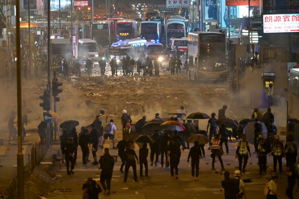 反修例風波至今，約6000人仍未被起訴，張欣宇指他跟進的170名被捕者中，150人已獲通知不作起訴。資料圖片