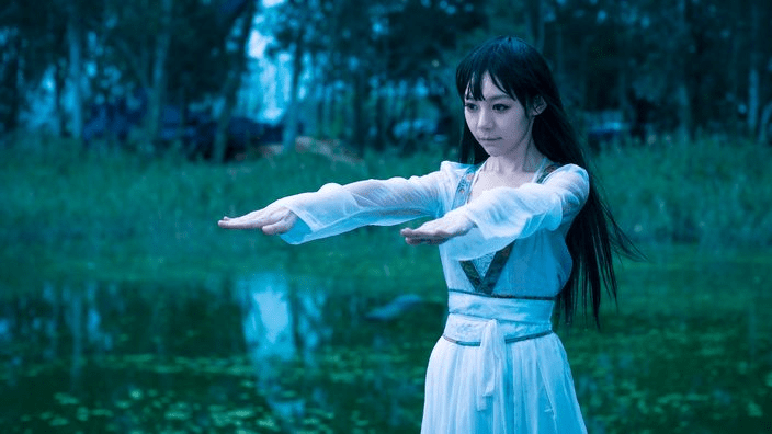 林明禎在電影中飾演少女殭屍奕小夏。