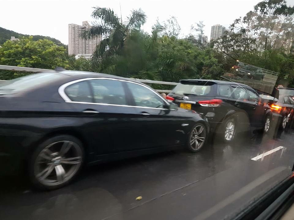 受意外影響,上址部份行車線一度封閉。 馬路的事討論區fb群組