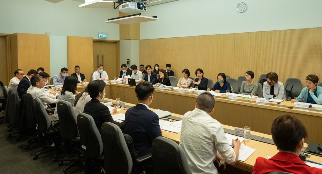 旅遊事務署統籌多個部門再開會 協調「五一」長假期接待旅客工作。政府新聞處圖片