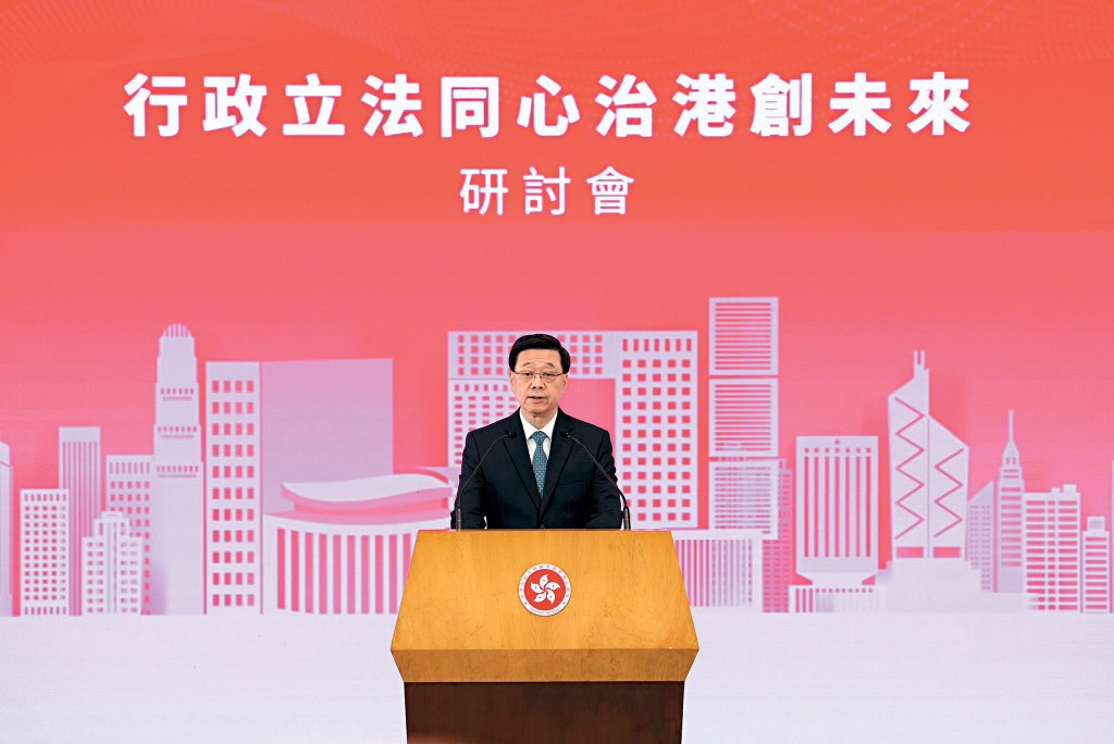 李家超指,本屆會期內審議通過的法案數量,較上屆同期大幅增加6成。