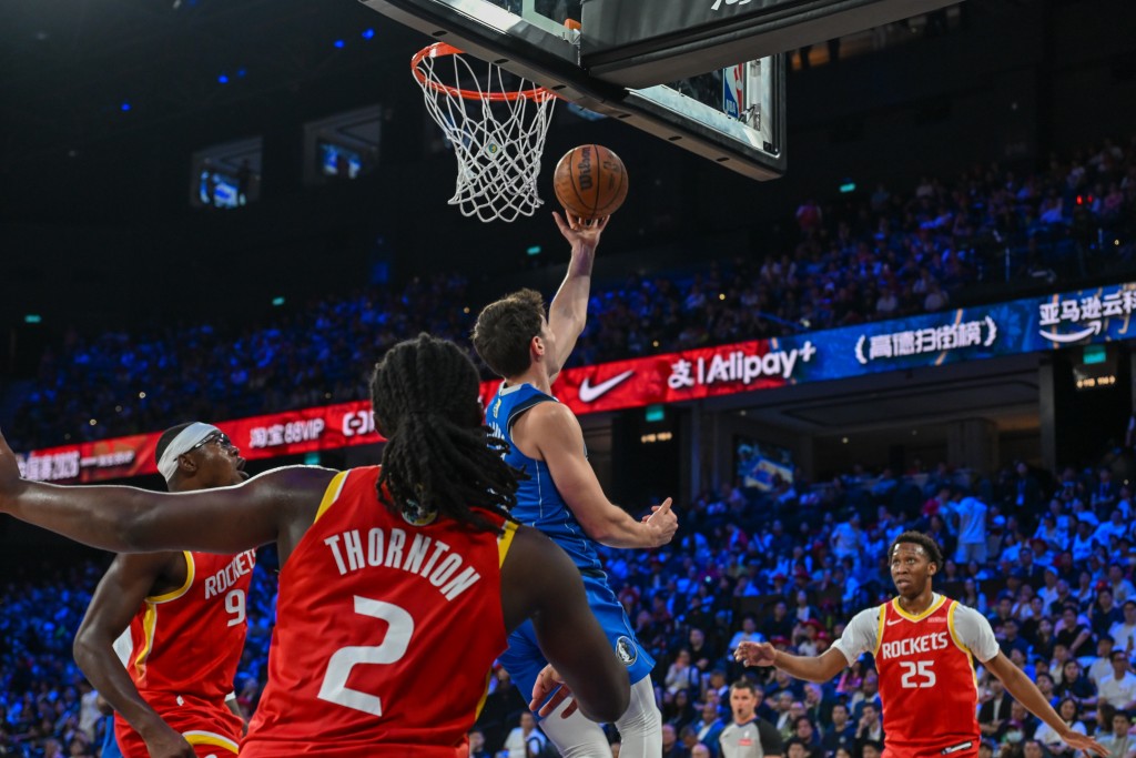 NBA中国赛独行侠vs火箭。魏国谦摄