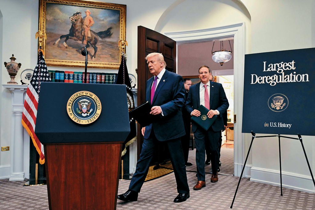 特朗普周四在白宮宣布撤銷溫室氣體危害認定，稱是最大的撤銷監管行動。