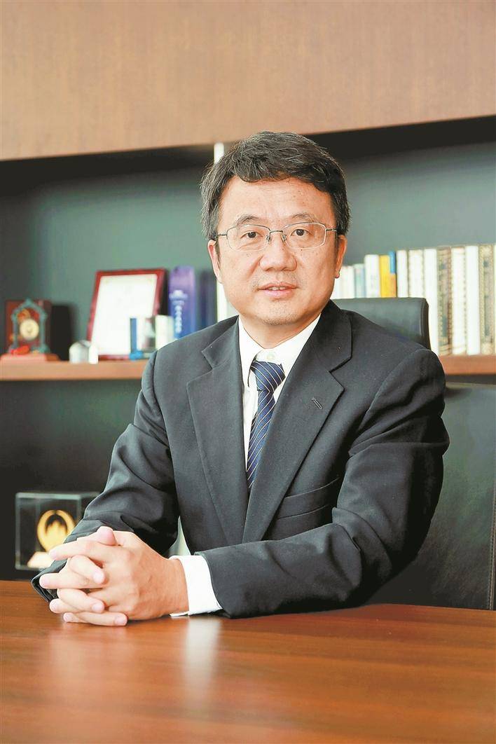 光峰科技創始人、董事長兼CEO李屹表示，《意見》鼓勵民營企業根據國家戰略需要和行業發展趨勢。