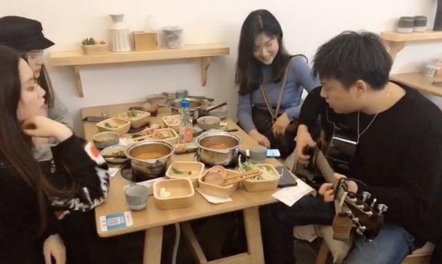 邂逅餐廳已撮合了多對陌生男女。（網圖）
