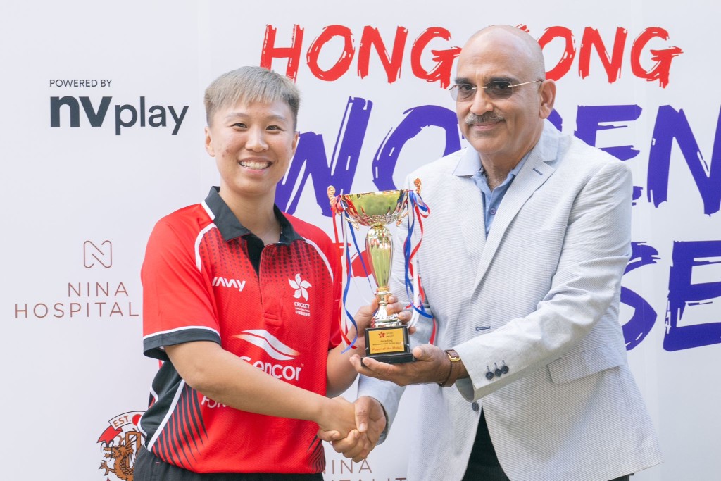 陳嘉瑩當選最佳球員。 中國香港板球圖片