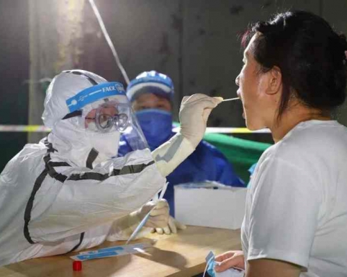 顺义区进行大范围核酸检测。网图
