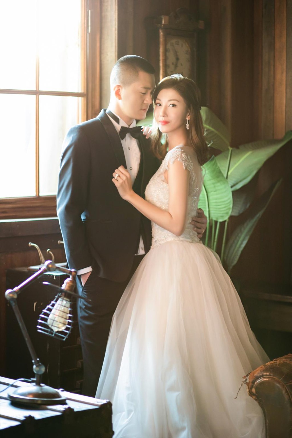 李彩華在2019年2月宣布與從事鋼鐵生意的內地商人黃彥書（Eric）結婚。