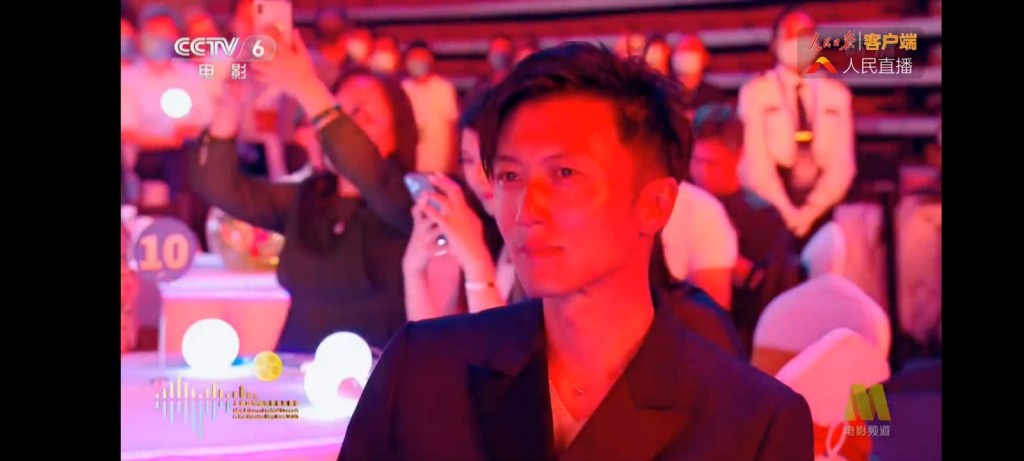 謝霆鋒出任司儀。