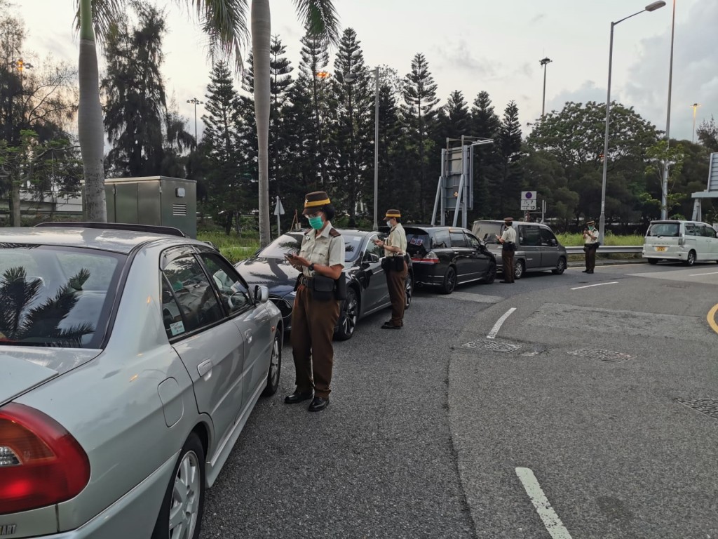 警方採取執法行動。 警方提供