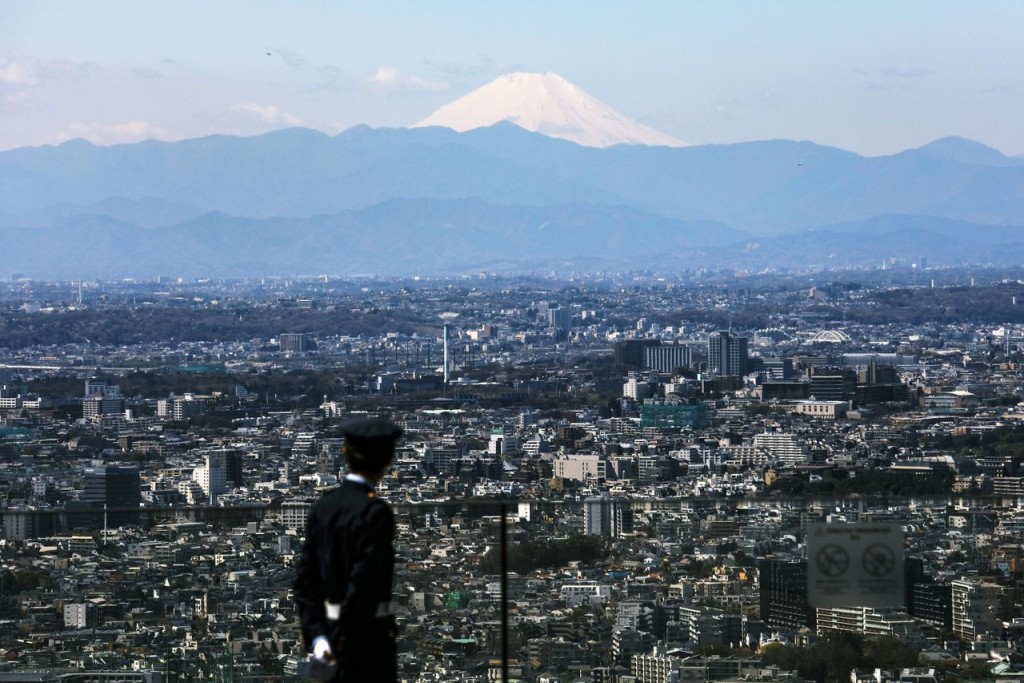 專家小組對關東地區所有4400多萬居民發布應對富士山噴發的指引。美聯社