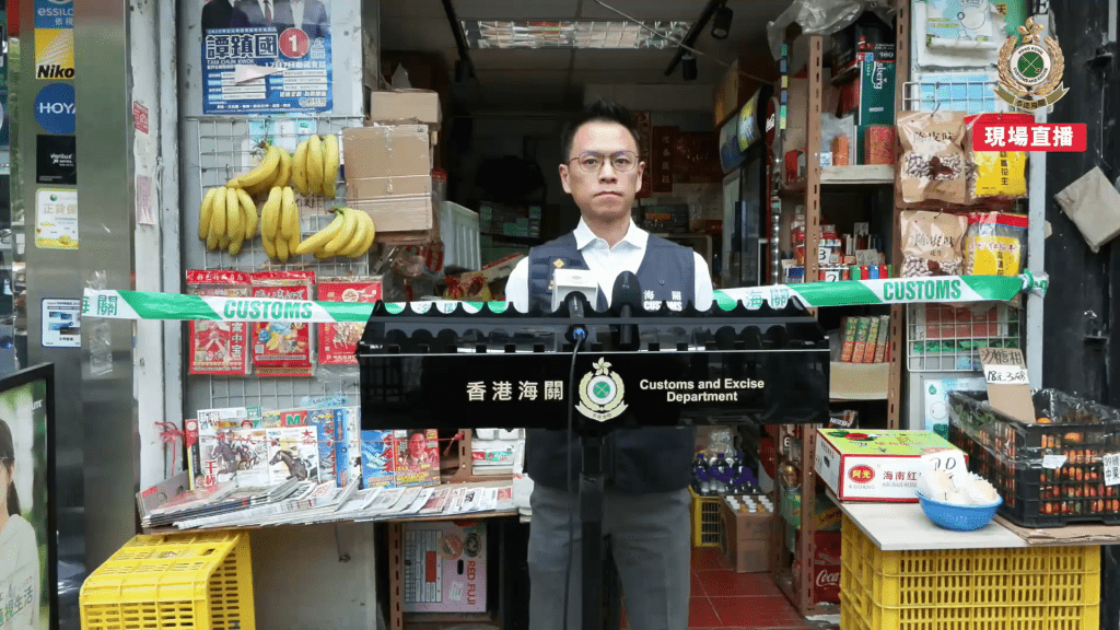 海關再巡全港攤檔打擊私煙 放蛇拘3名店東店員 有士多試圖「陰陽價單」避查