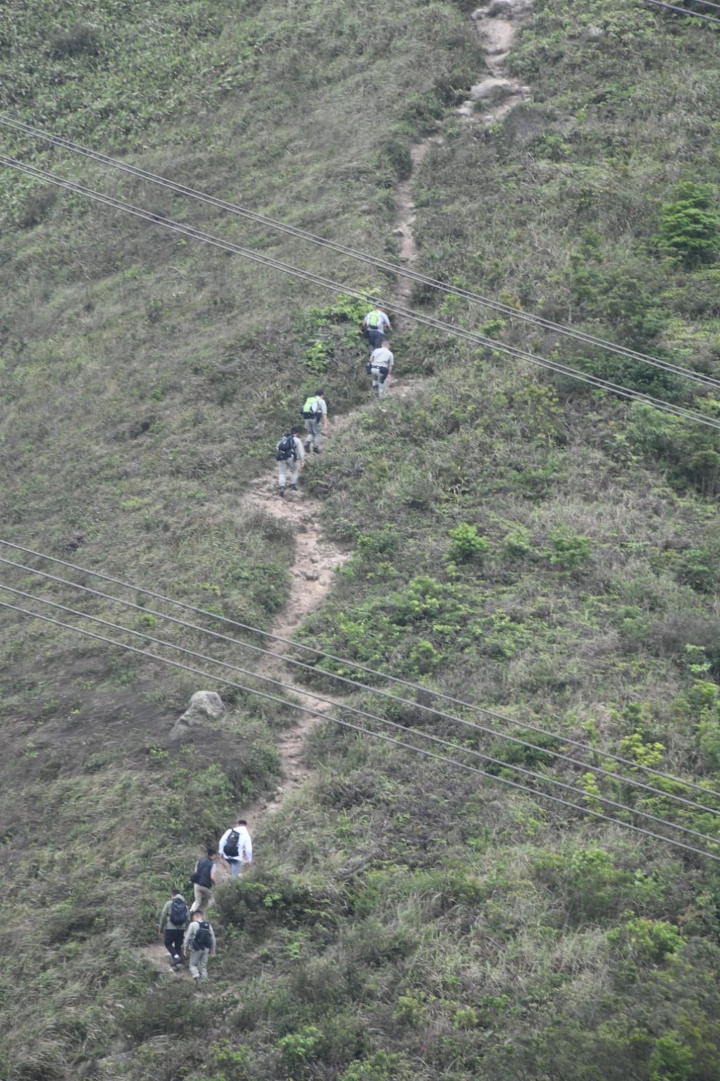 警方登山調查石樂蕎失蹤案。