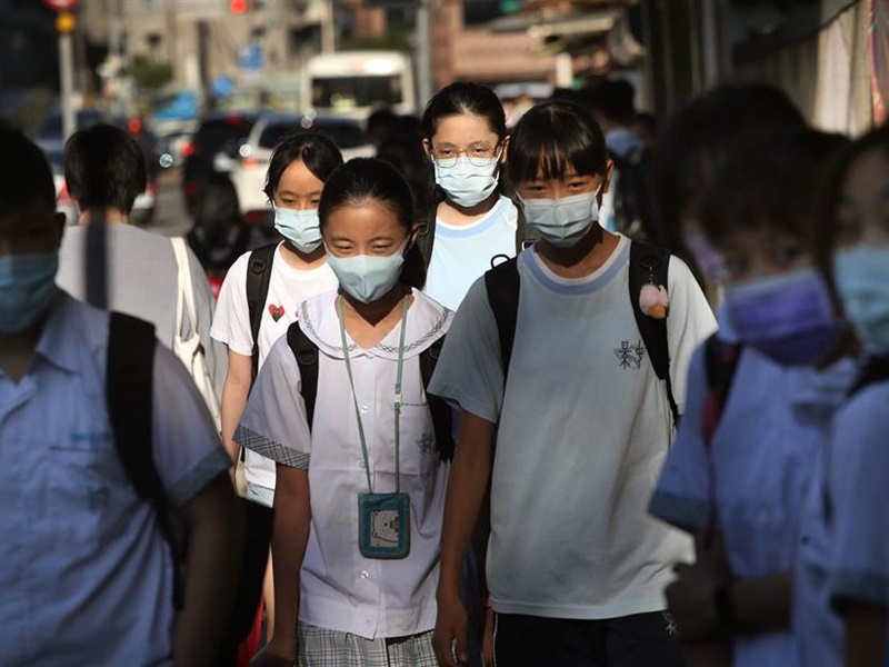 据报，台湾各级学校方面，口罩松绑会较迟。 中时资料图