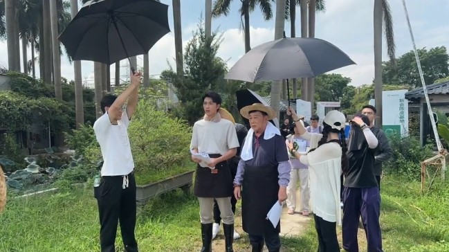 夏雨已經79歲，當然十分辛苦。