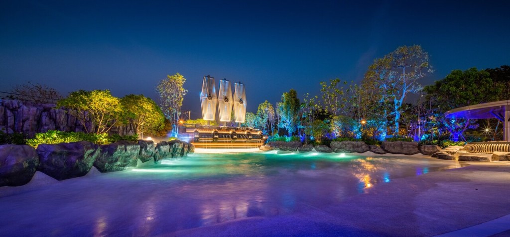 芭堤雅Grande Centre Point Space Pattaya，拥有全芭堤雅最大的水上乐园。