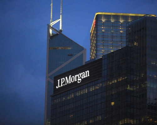 主控宫說，單是 JP 摩根大通銀行，估計便有超過八千萬客戶的機密資料被盜。網圖