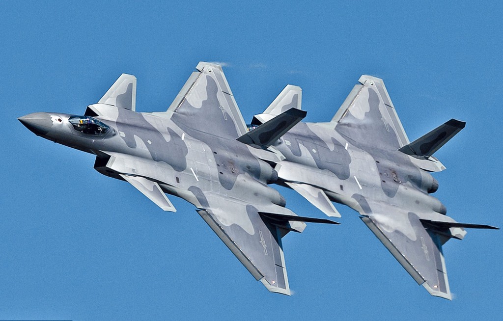 「殲二十」戰機被命名為「威龍」戰機。 