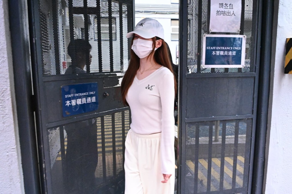 「Angel」已獲准保釋候查, 須於七月上旬向警方報到。黃文威攝 「Angel」已獲准保釋候查, 須於七月上旬向警方報到。黃文威攝