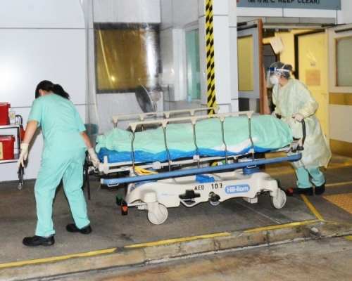 女事主經送院搶救後證實不治。