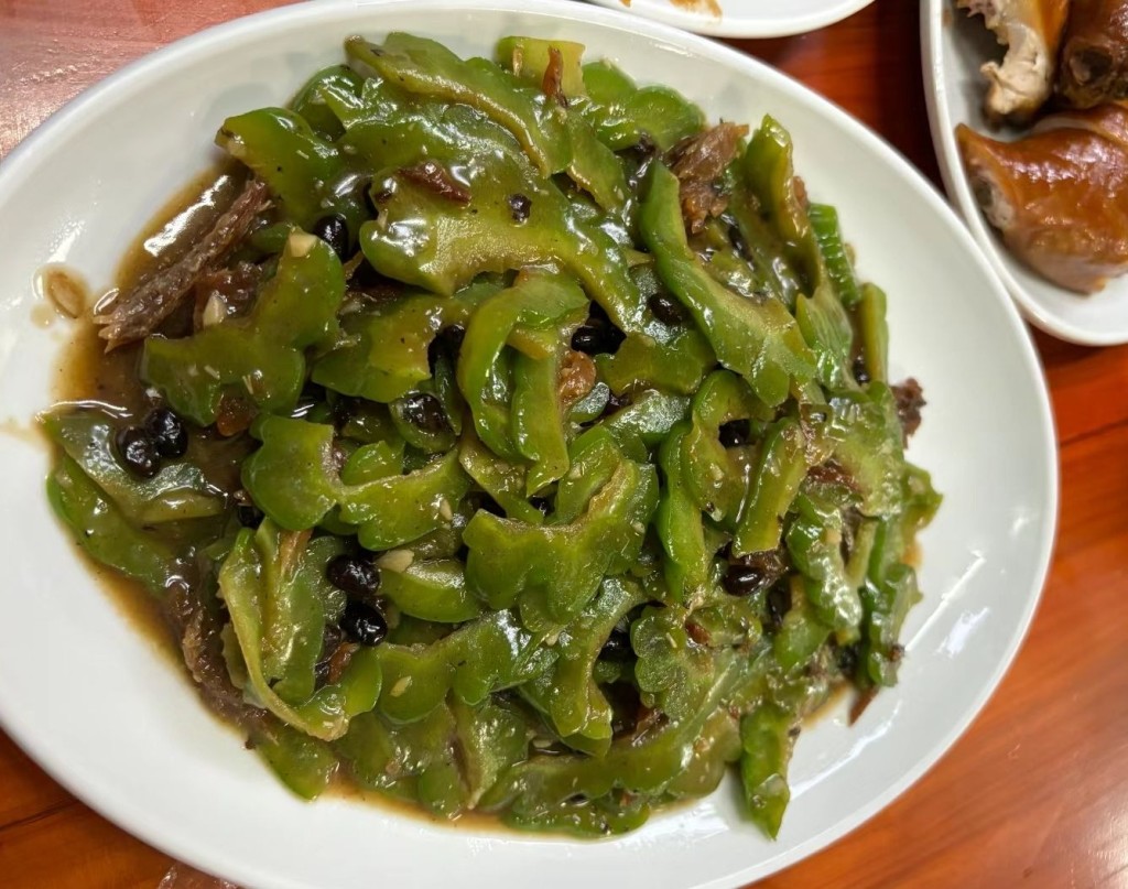 廣州平價美食2023｜8. 甜甜屋豆豉鯪魚涼瓜。（圖片來源：小紅書@Xuyy）