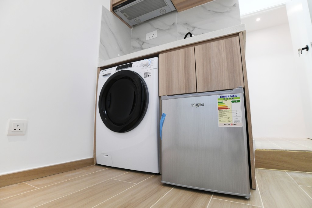 簡樸房亦有供水要求、照明通風，以及獨立水電錶。資料圖片