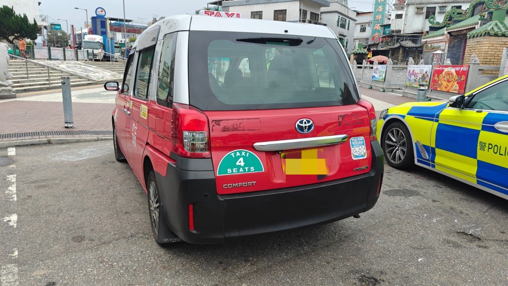 東九龍總區交通部執行及管制組於本月22至24日在區內進打擊的士交通違法行動。