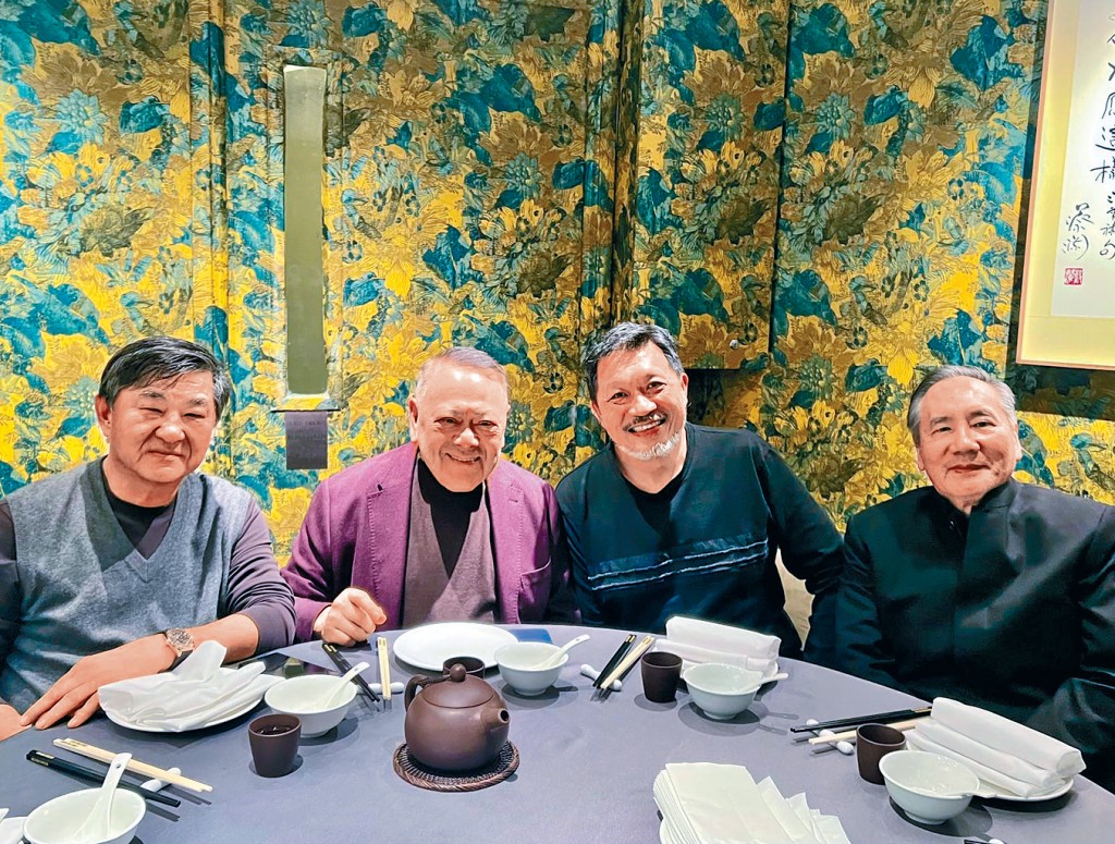 跟大班樓老闆Danny、標哥和謙謙來張合照