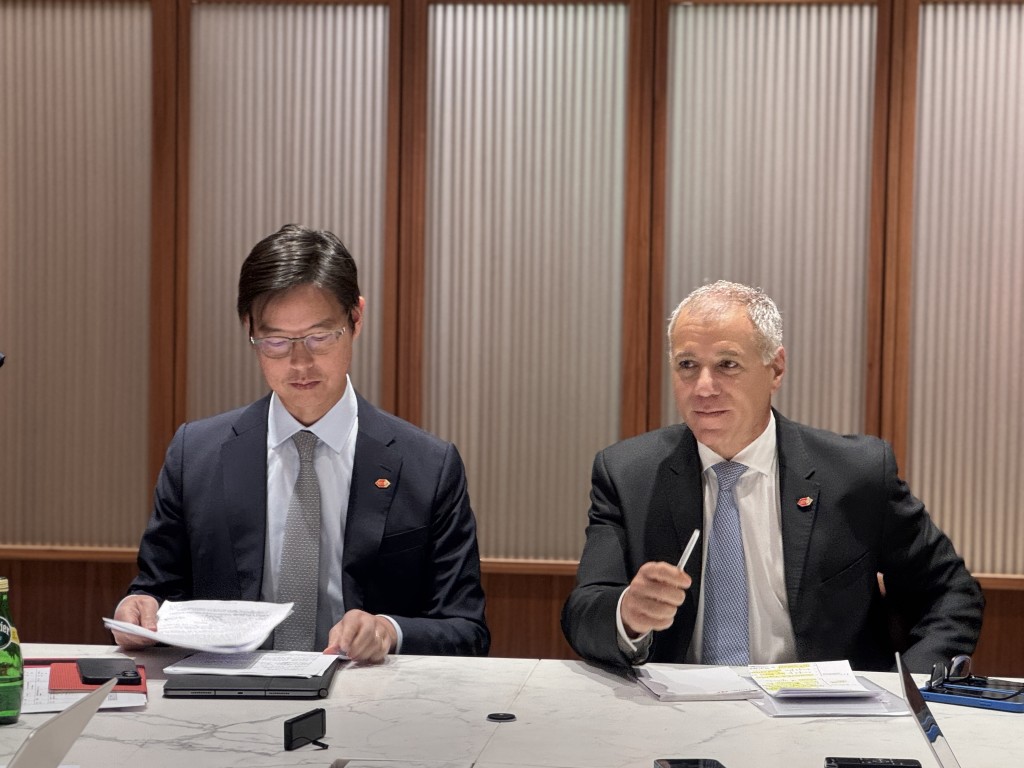 管理層又回應指，今次私有化決定與恒生的壞帳情況無關，而是基於長期商業和戰略考量。